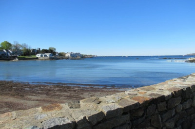 16 Rocky Neck Avenue #B