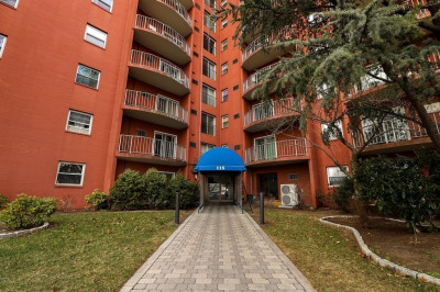 115 W Squantum St #103 1