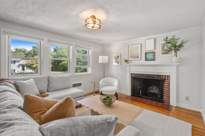 143 Howe St 1
