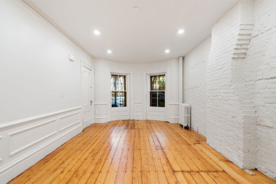 24 Braddock Park #1 1