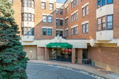 34 Sumner Avenue #407