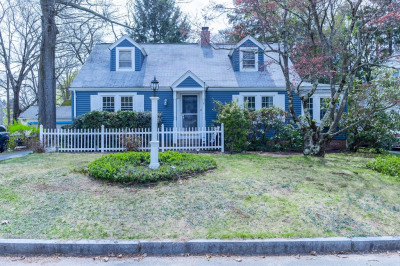 25 Hazen St 1