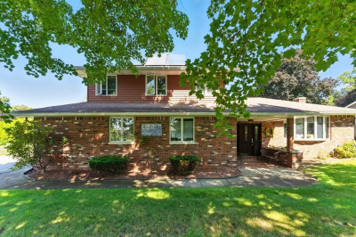51 Newcrest St 1