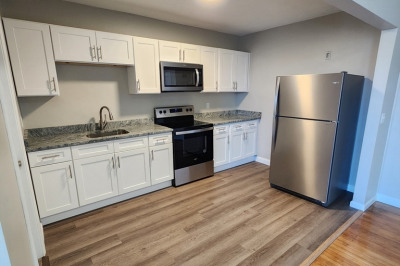 92.5 Maple St #3