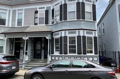 8 Monks St #--