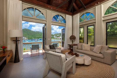 3aaa-2,4,9 Cruz Bay Town #13D 1
