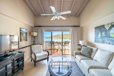 86-3, 86-4 Cruz Bay Town #5-102 1