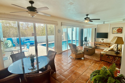 125 Smith Bay Ee 1