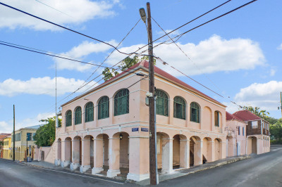 6 Company Street Ch 1