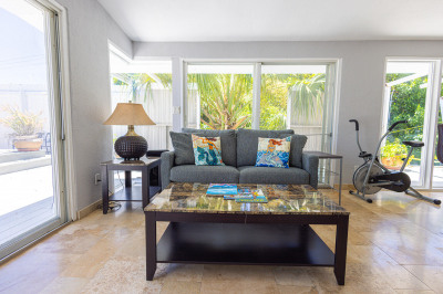 100 Smith Bay Ee 1