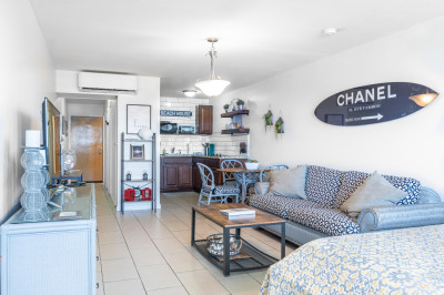 318 Smith Bay Ee 1