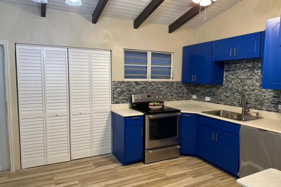 148-136 Anna's Retreat New 1