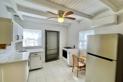 348b Strawberry Hill Ki 1