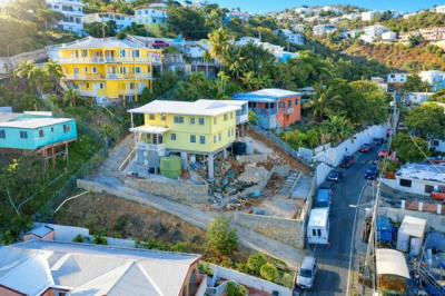 394-330 Anna's Retreat New 1