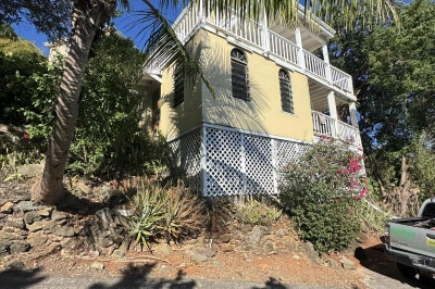 No. 3 & 3a Bethany Cruz 1