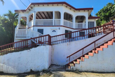 394-354 Anna's Retreat New 1