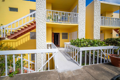 237 St. John Qu 1