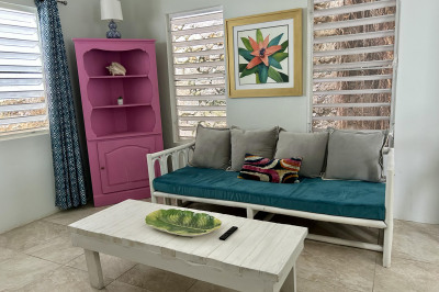 11-b Apt 5 Company Street Ch 1