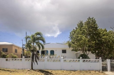 655 Strawberry Hill Qu 1