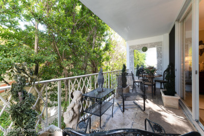 434 Chilean Avenue 1