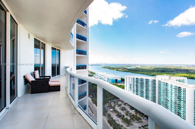 15811 Collins Ave #2705 1