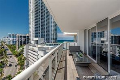 6301 Collins Ave #1506 1
