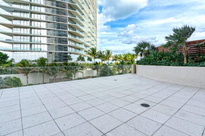 18911 Collins Ave #407 1