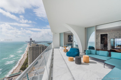 16901 Collins Ave #4603 1
