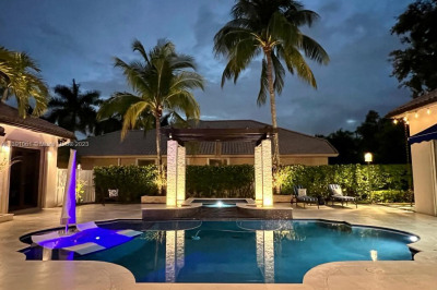 1920 NW 137th Way 1
