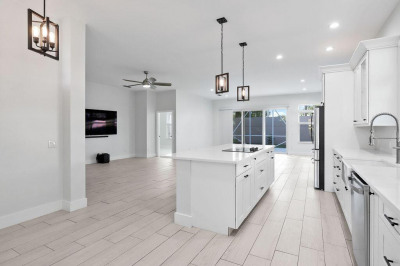 168 S Hampton Drive 1