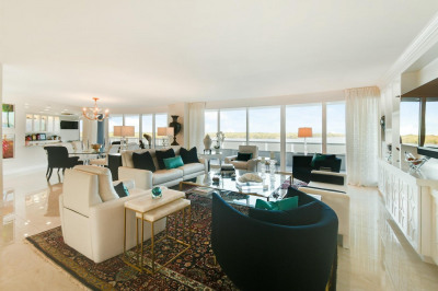 100 Lakeshore Drive #351 1