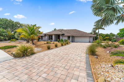 4519 SE Pompano Terrace 1