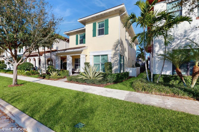 2098 Dickens Terrace 1