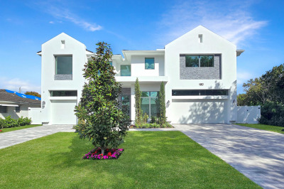 180 NW 7th Court 1