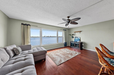 52 Yacht Club Drive #405 1