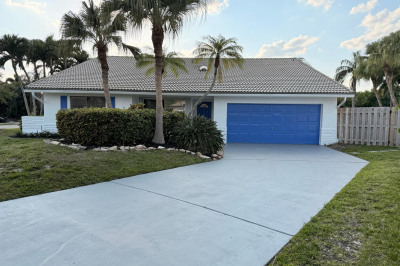 7035 San Salvador Drive 1