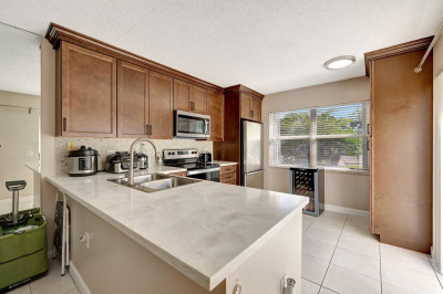 3325 SW Sunset Trace Circle