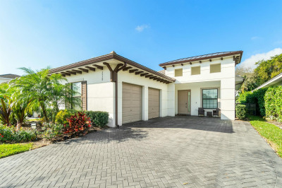 2928 Gin Berry Way 1