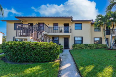 4688 Lucerne Lakes Boulevard #202 1