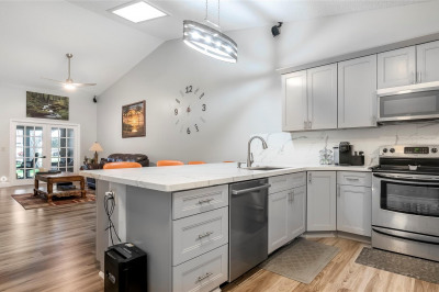 9052 NW 61 Street #9052 1