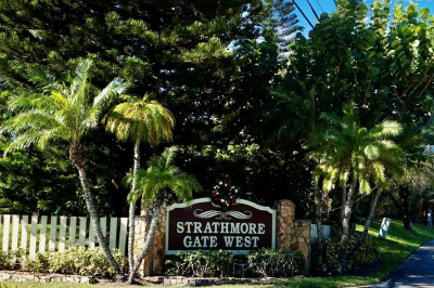 Strathmore Gate West Royal Palm Beach 8 Homes for Sale | Echo Fine ...
