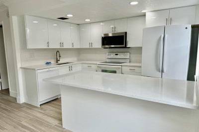 325 Sandtree Drive 1