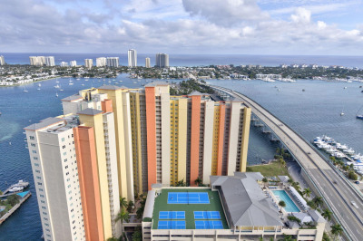 2640 Lake Shore Drive #1411 1
