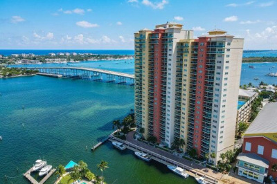 2650 Lake Shore Drive #106 1