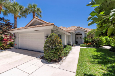 137 E Hampton Way 1