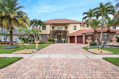 10698 Versailles Boulevard 1