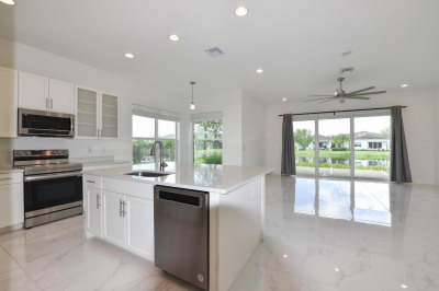 9589 Highland Pointe Pass 1