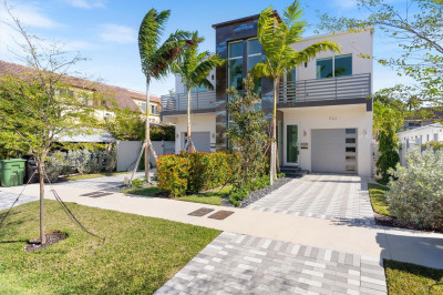 636 NE 8th Ave #636 1
