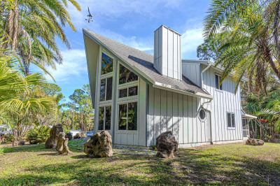 4852 Windmill Road 1