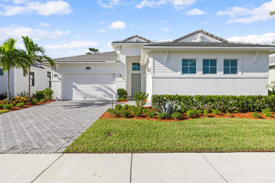 2301 SE Canopy Cove Lane 1